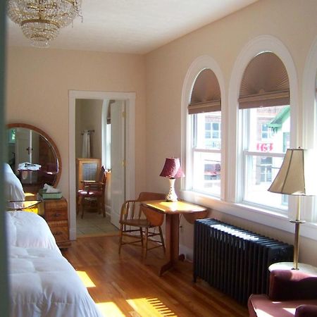 Connellsville Bed And Breakfast Екстер'єр фото