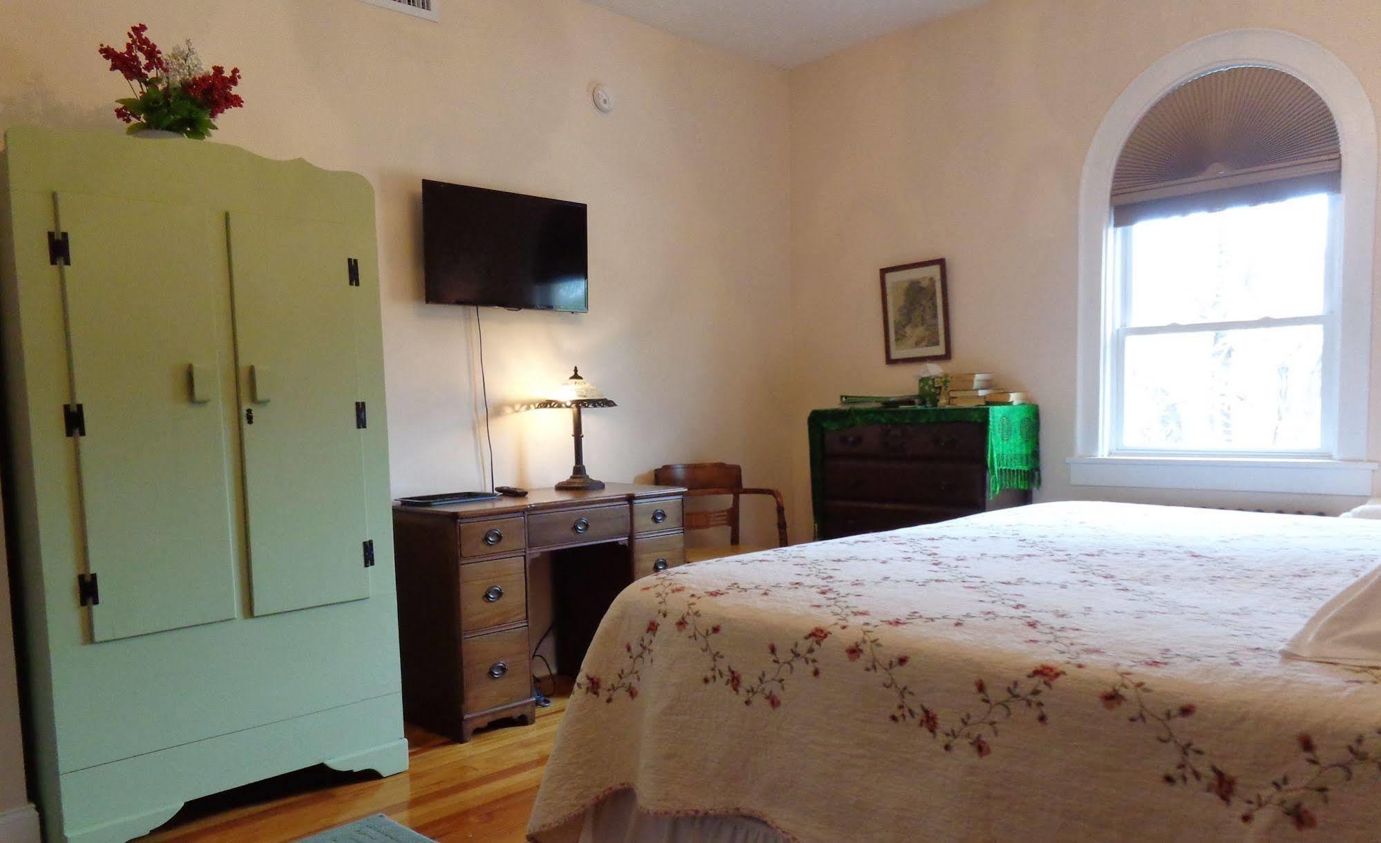 Connellsville Bed And Breakfast Екстер'єр фото