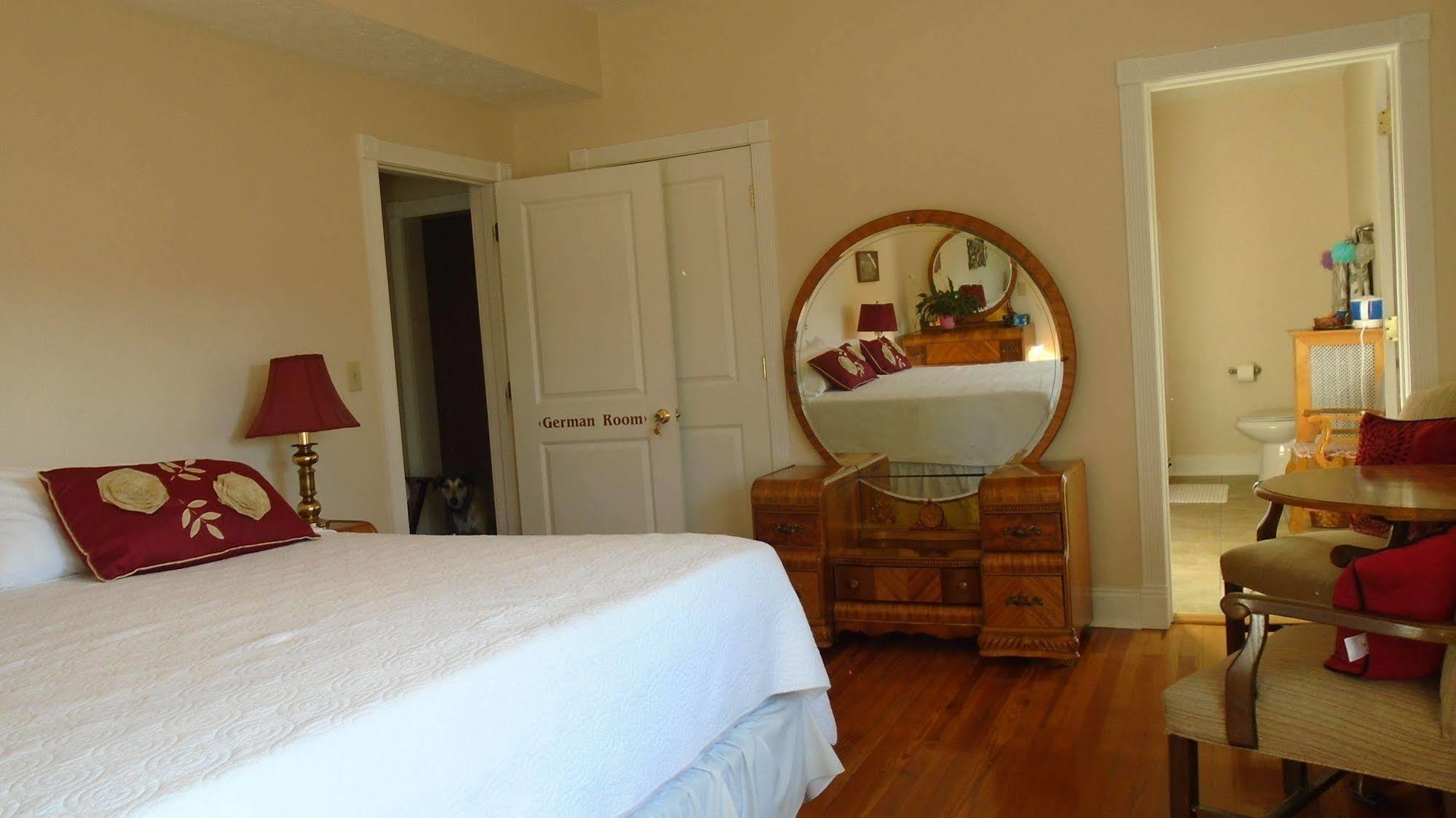 Connellsville Bed And Breakfast Екстер'єр фото