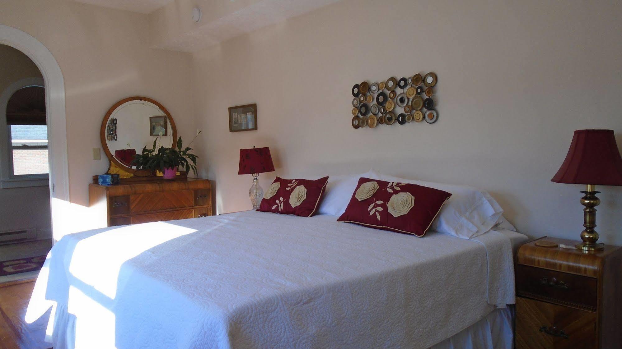 Connellsville Bed And Breakfast Екстер'єр фото
